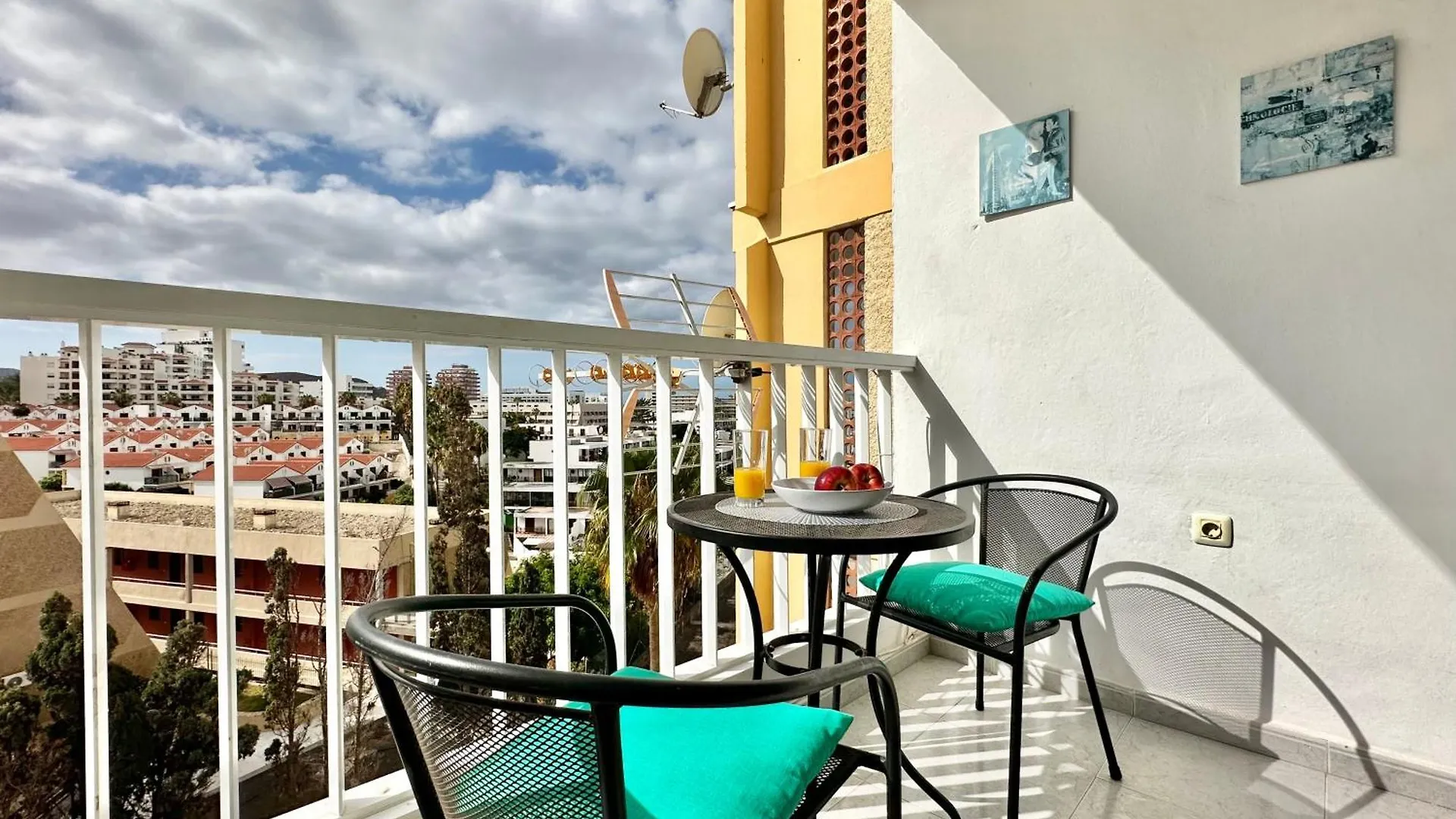 Apartment Playa De Las Americas - Torres De Yomely Arona  Spain